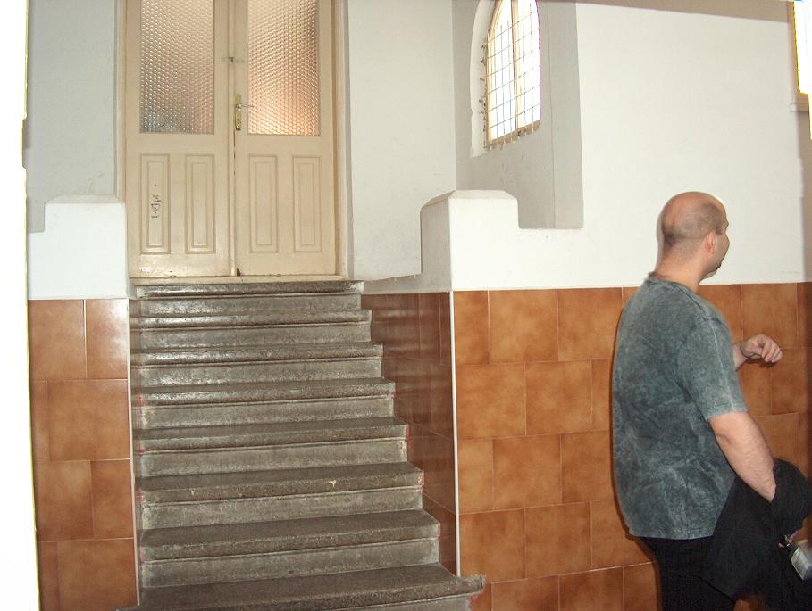 037 Scarile de la terasa.JPG